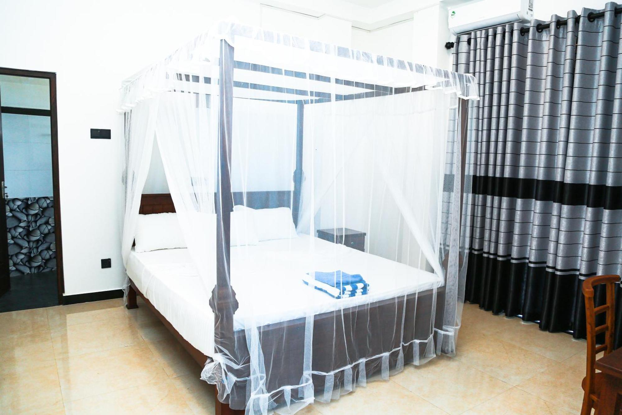 Camellia Hotel & Restaurant Мірісса Екстер'єр фото