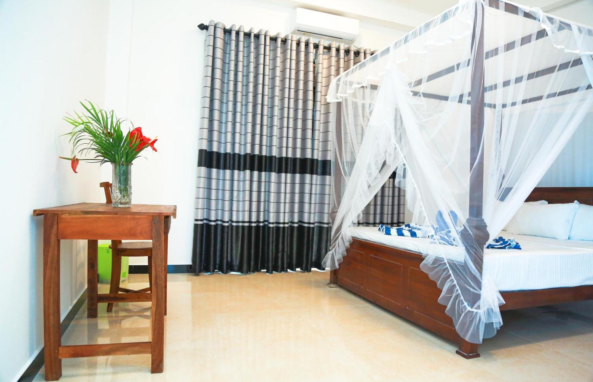 Camellia Hotel & Restaurant Мірісса Екстер'єр фото